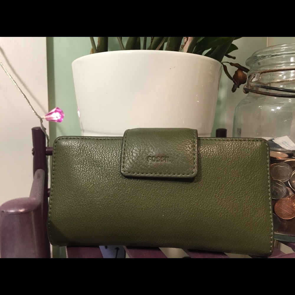Fossil leather wallet